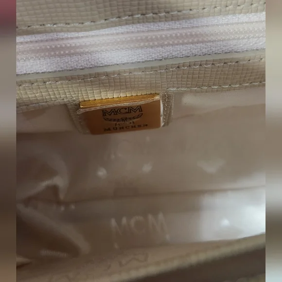 MCM Bag Like NEW Munchen Germany - Picture 9 of 14